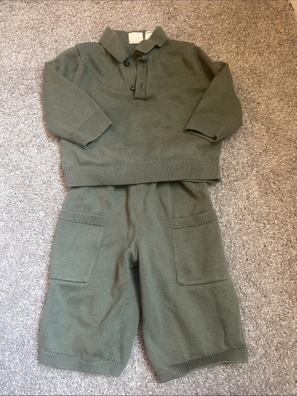 Baby GAP Olive Green Baby Knit Set